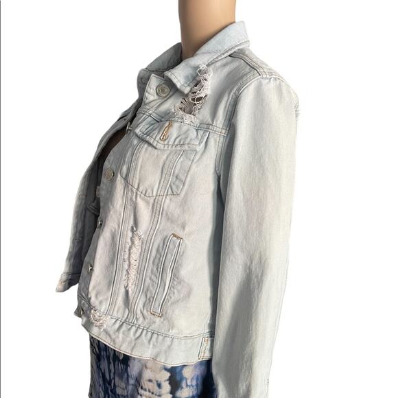 Sky and Sparrow Light wash Distressed Jean Jacket size medium - Picture 3 of 12